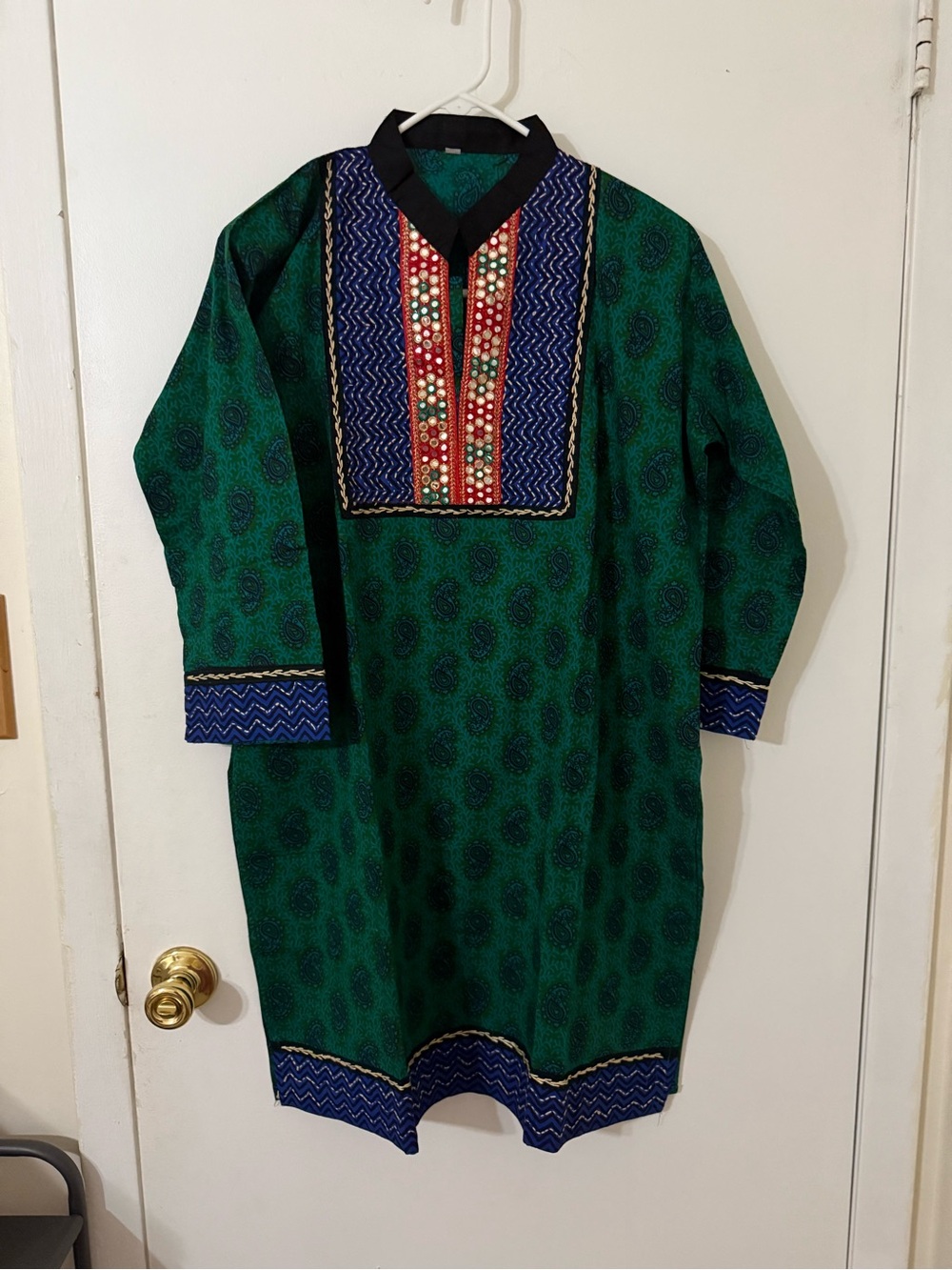 India Boutique Green Long-Sleeve Kurta with Blue and Red Embroidered Yoke